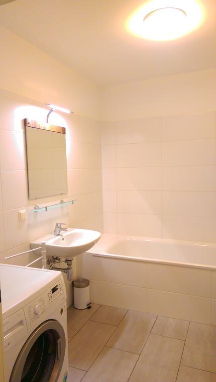 Viennes Comfortable Apartment Bagian luar foto
